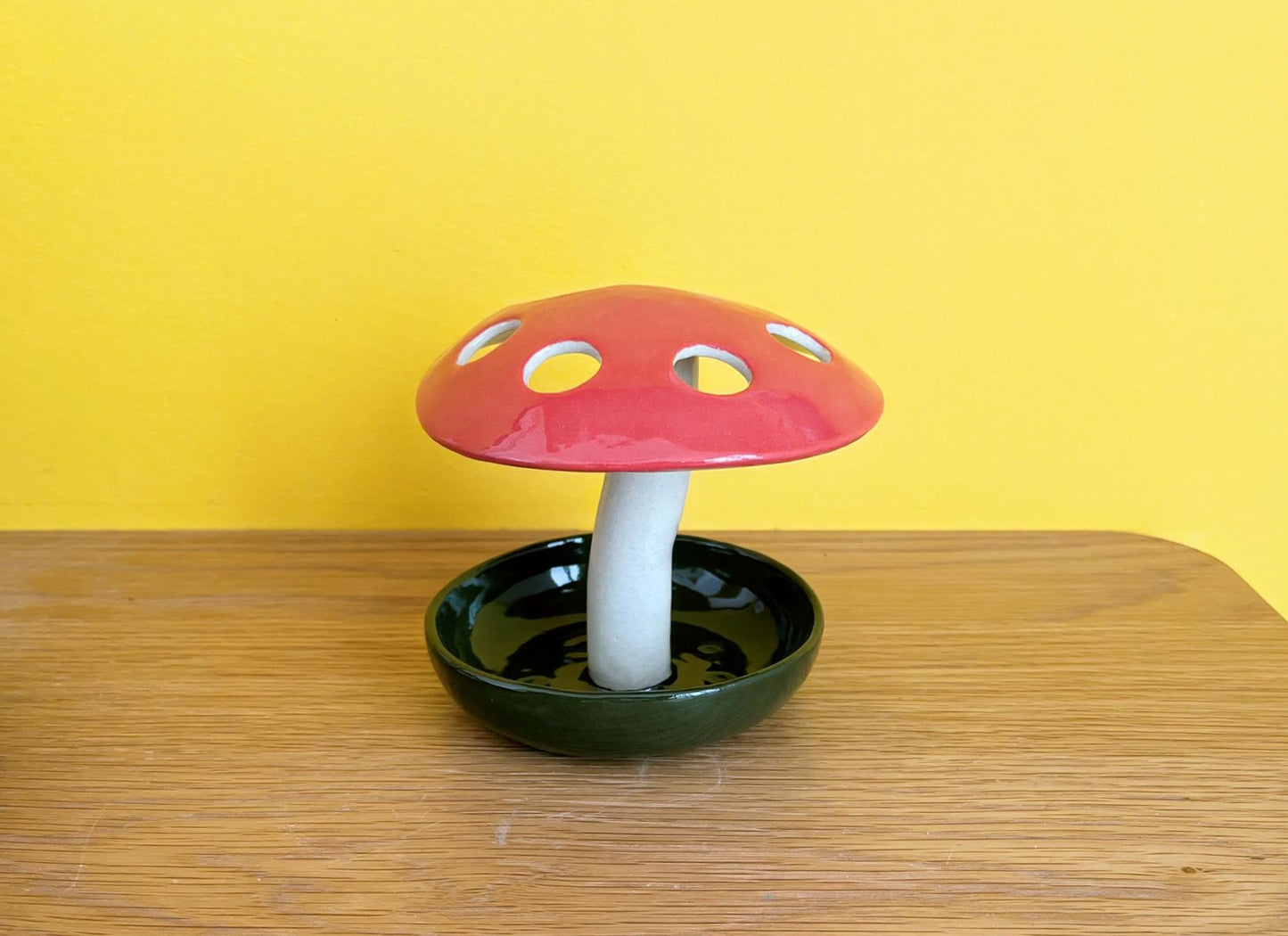 Seta porta cepillos de cerámica – Diseño artesanal y original