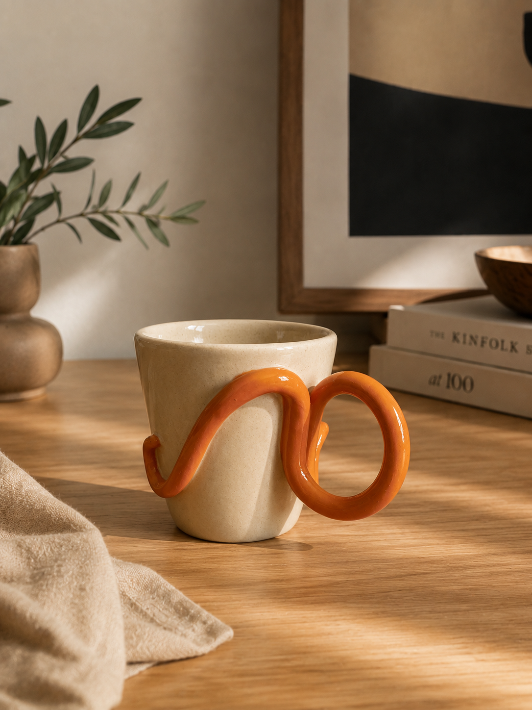 Tazas de cerámica artesanal con asa escultórica