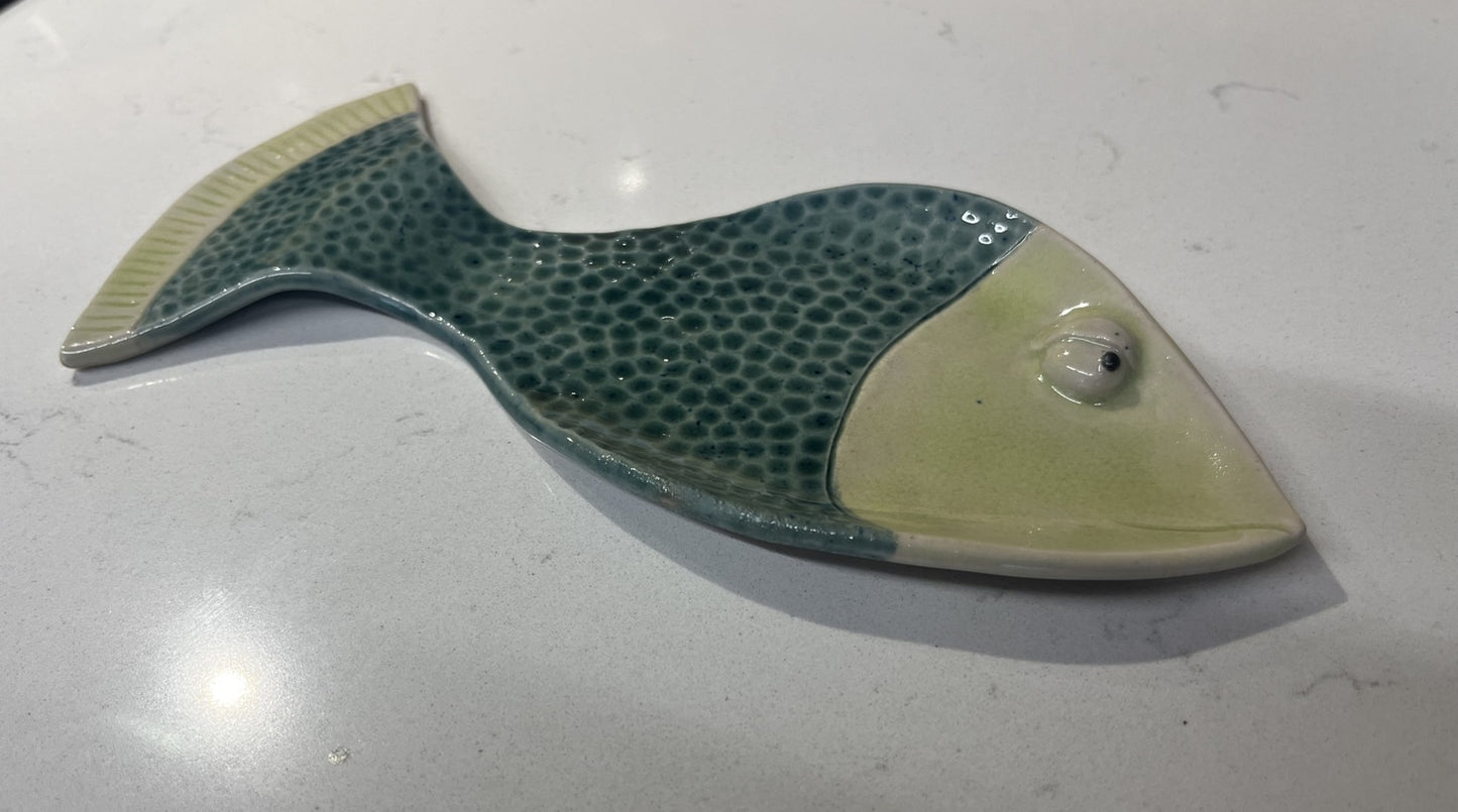 Reposa cuchara Pez Verde — cerámica artesanal